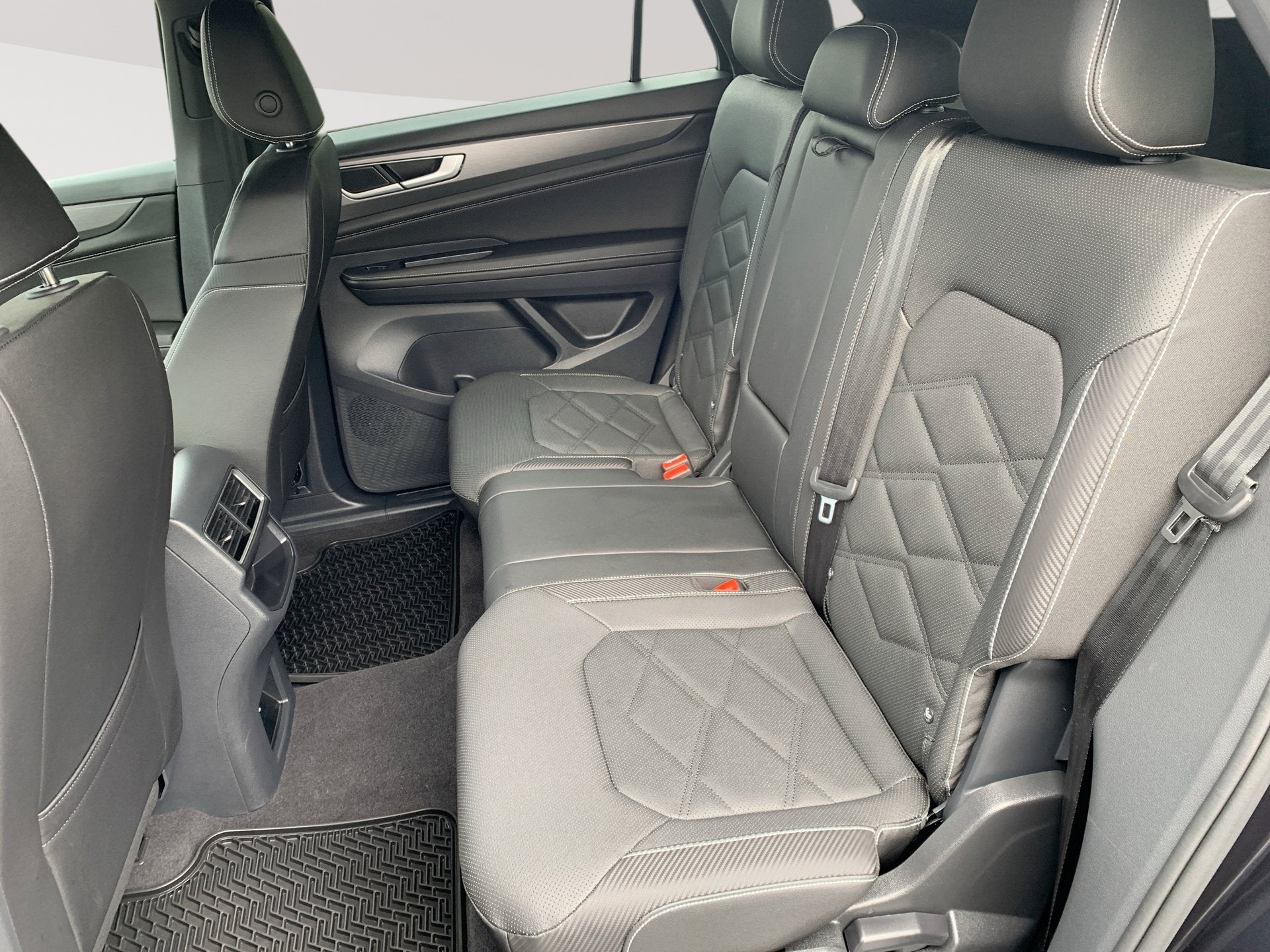 2025 Volkswagen Atlas Cross Sport 2.0T SE