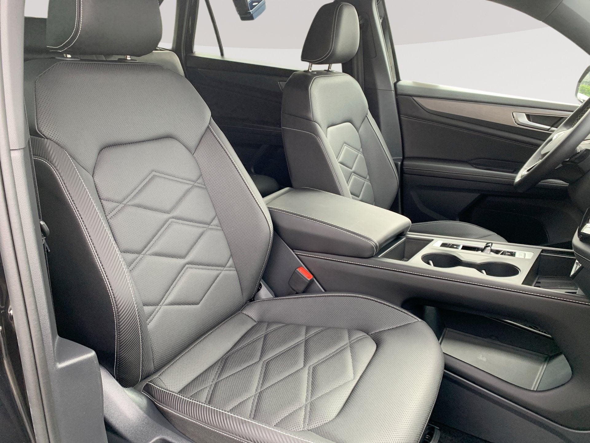 2025 Volkswagen Atlas Cross Sport 2.0T SE