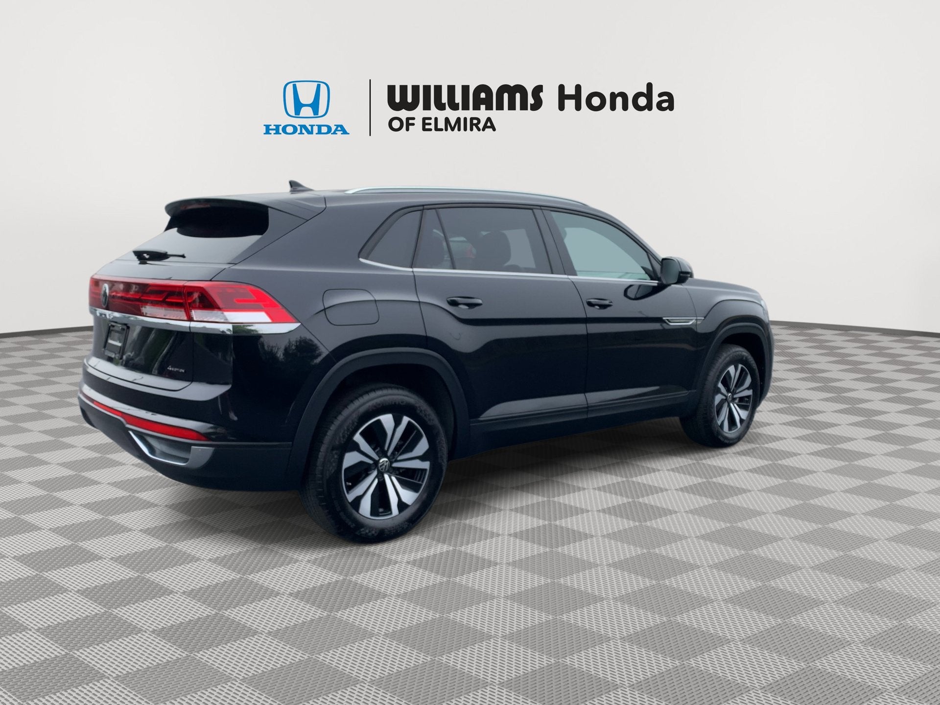 2025 Volkswagen Atlas Cross Sport 2.0T SE