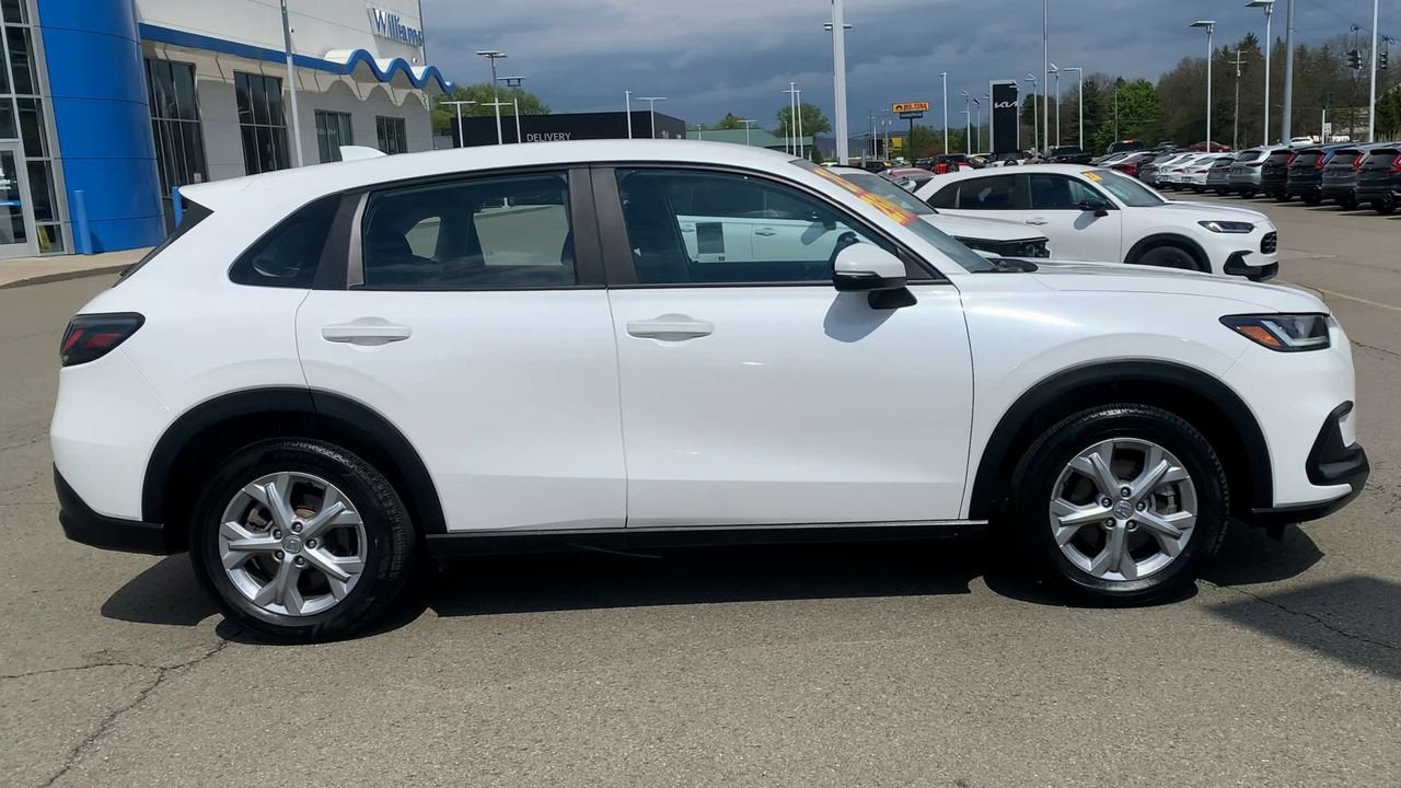 2025 Honda HR-V LX