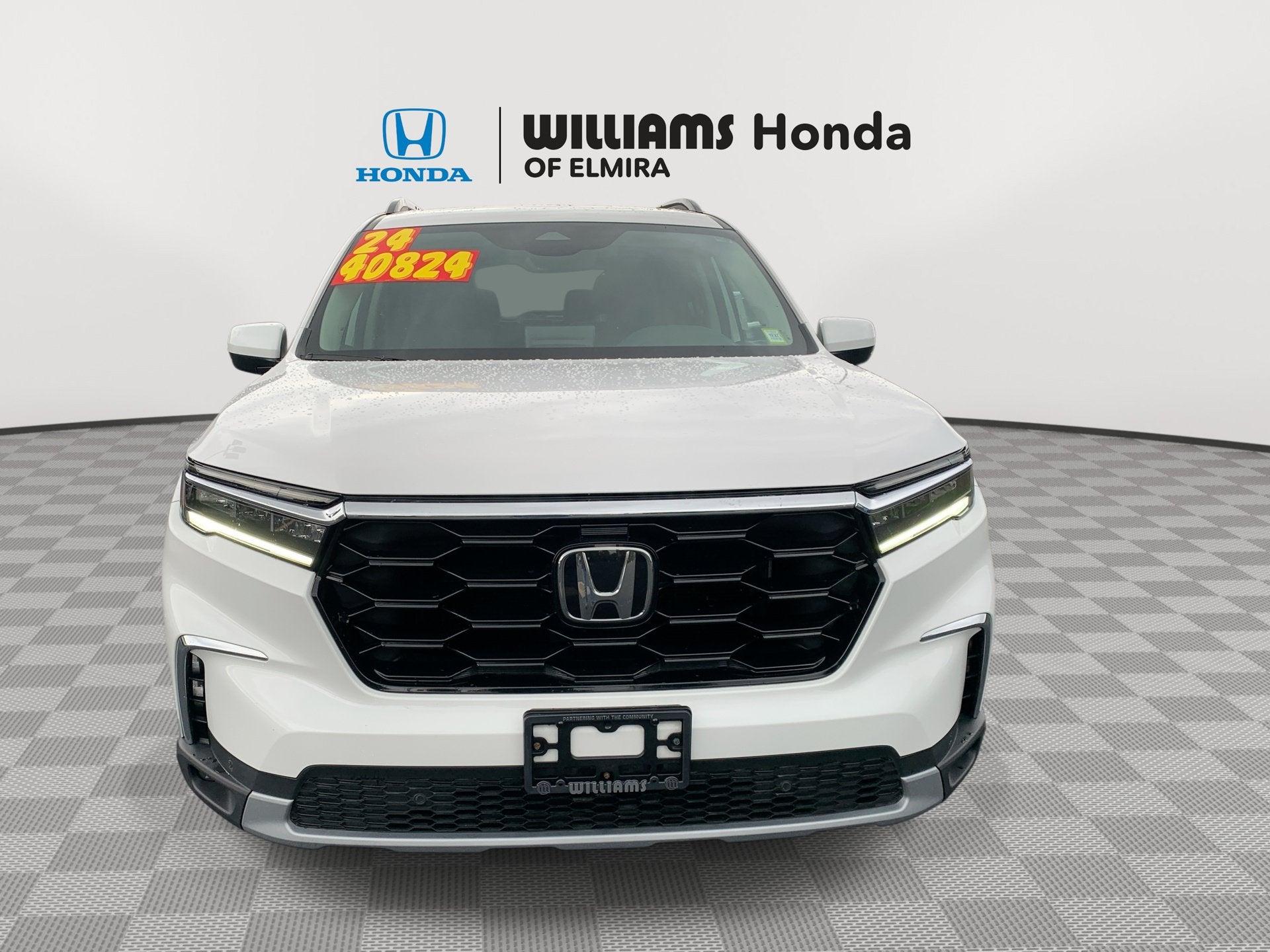 2024 Honda Pilot Touring