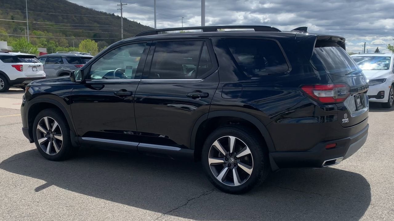 2025 Honda Pilot Touring
