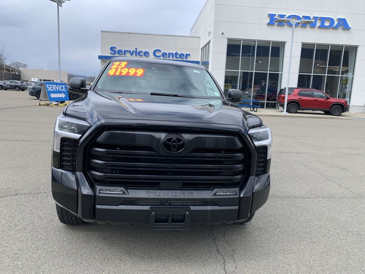 2023 Toyota Tundra 4WD SR5