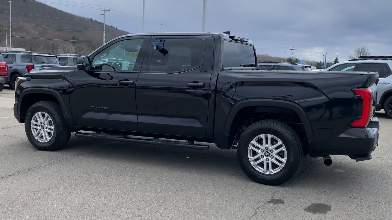 2023 Toyota Tundra 4WD SR5