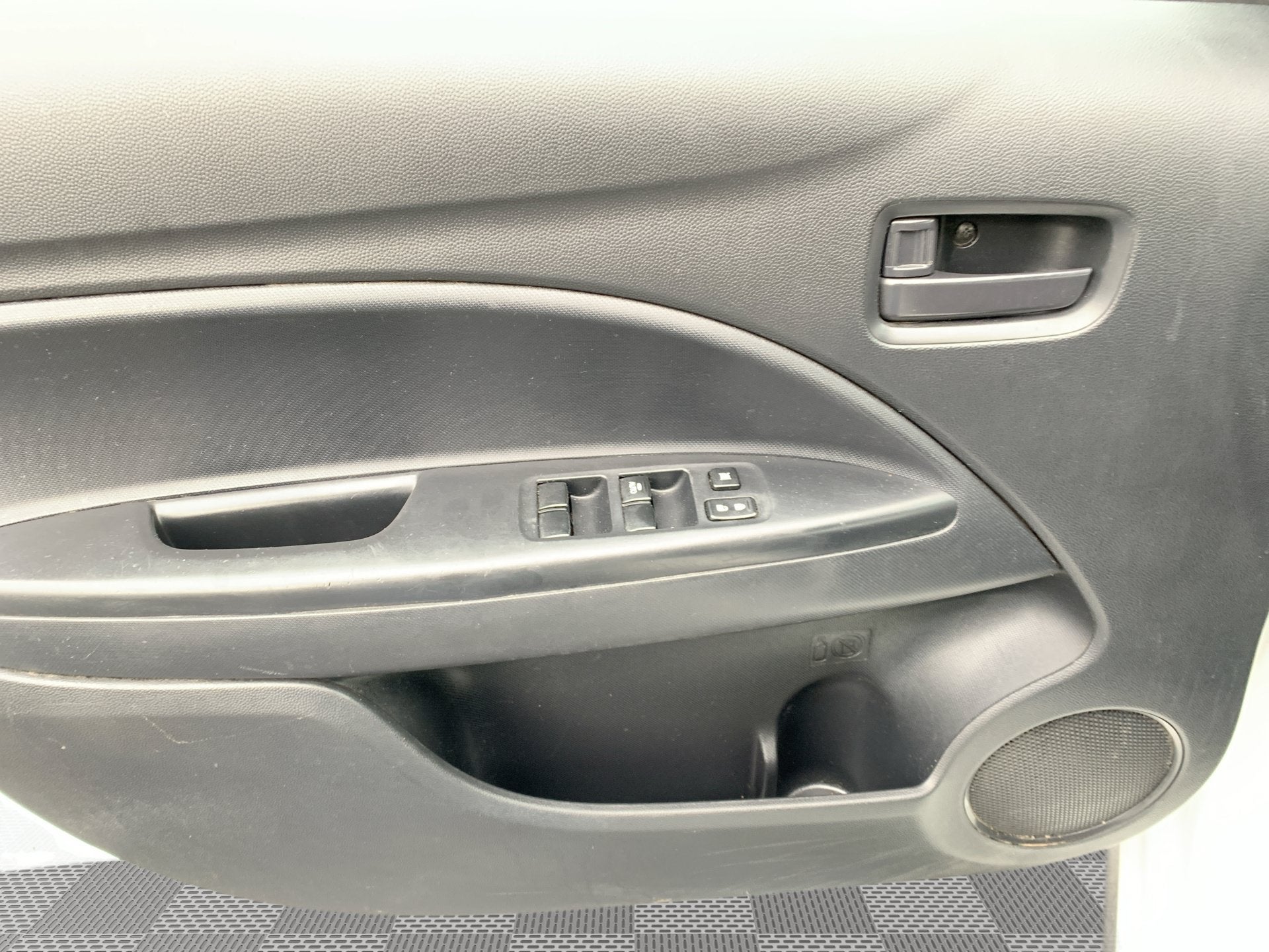 2020 Mitsubishi Mirage G4 LE