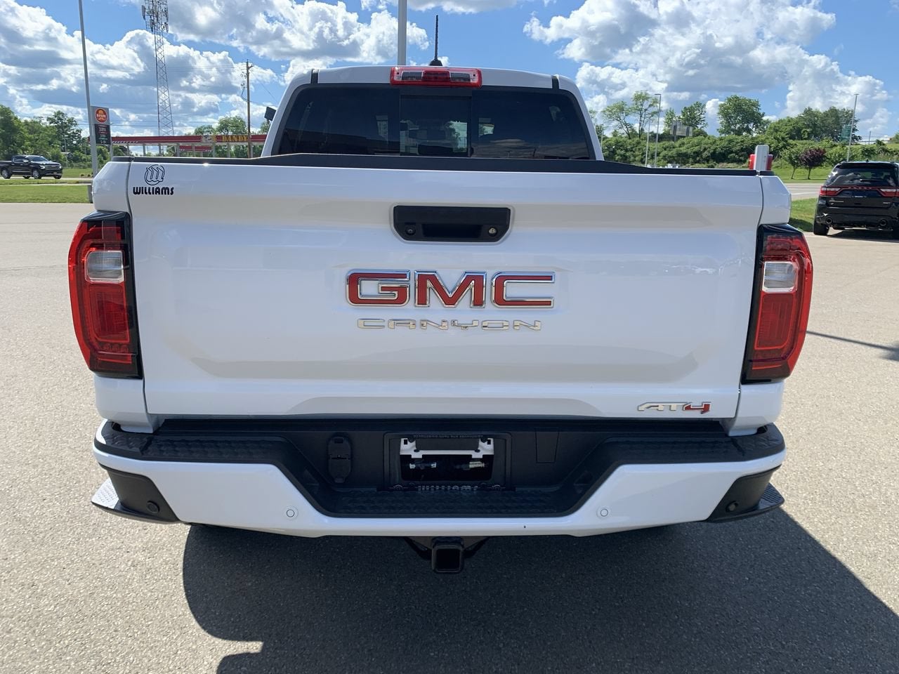 2024 GMC Canyon AT4