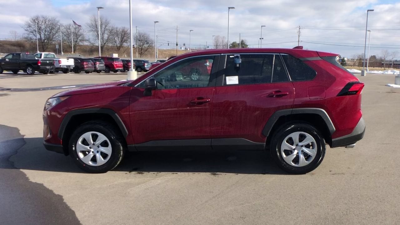 2022 Toyota RAV4 LE