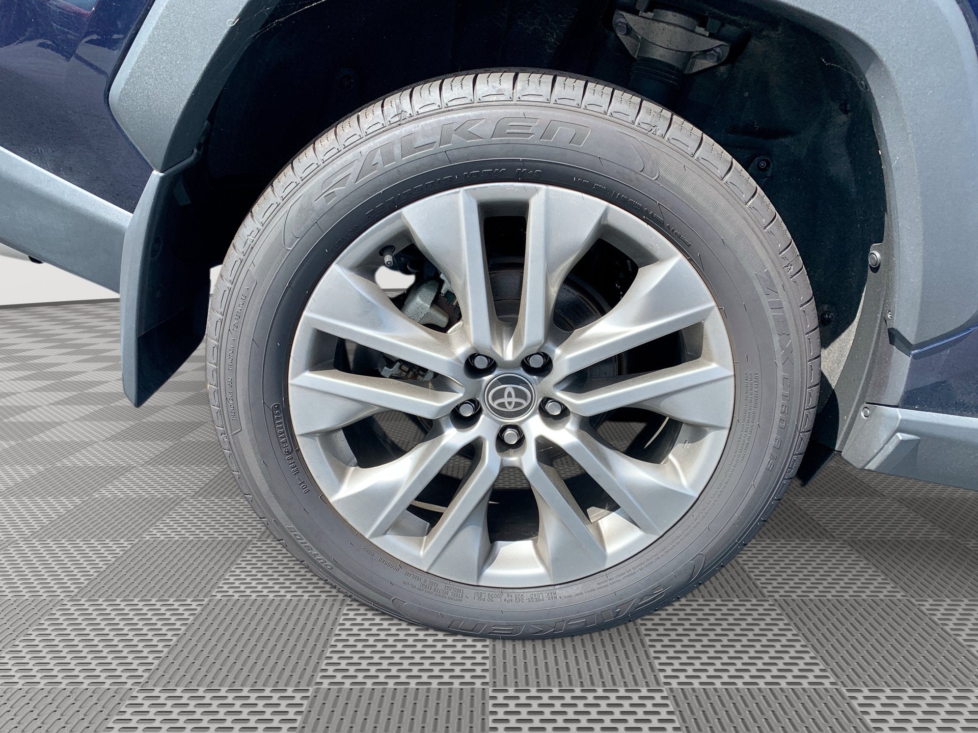 2023 Toyota RAV4 Limited