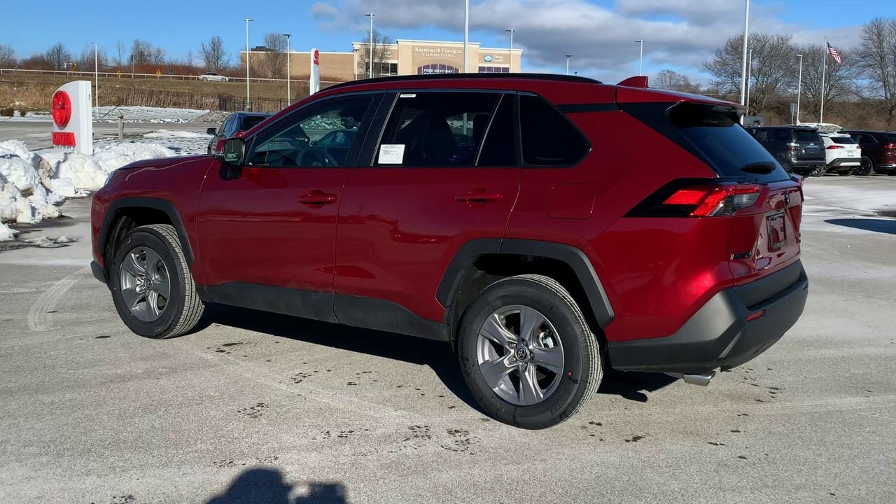 2025 Toyota RAV4 XLE