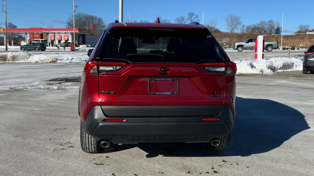2025 Toyota RAV4 XLE