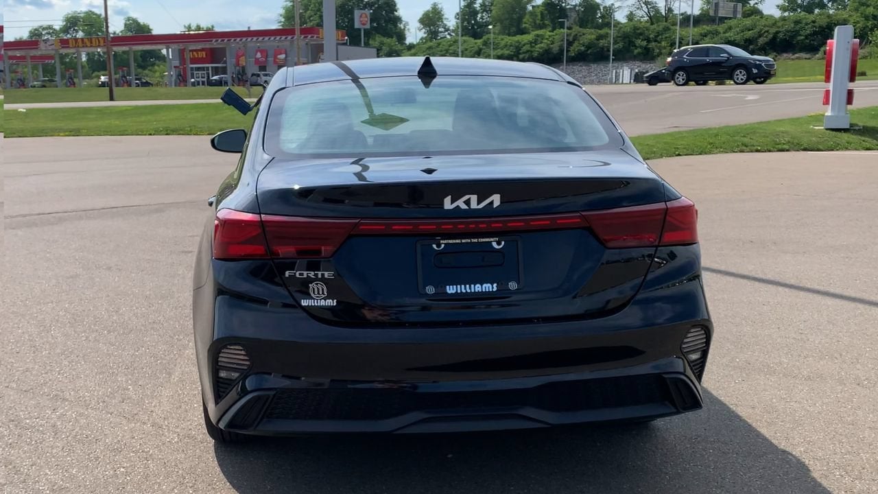 2023 Kia Forte LXS