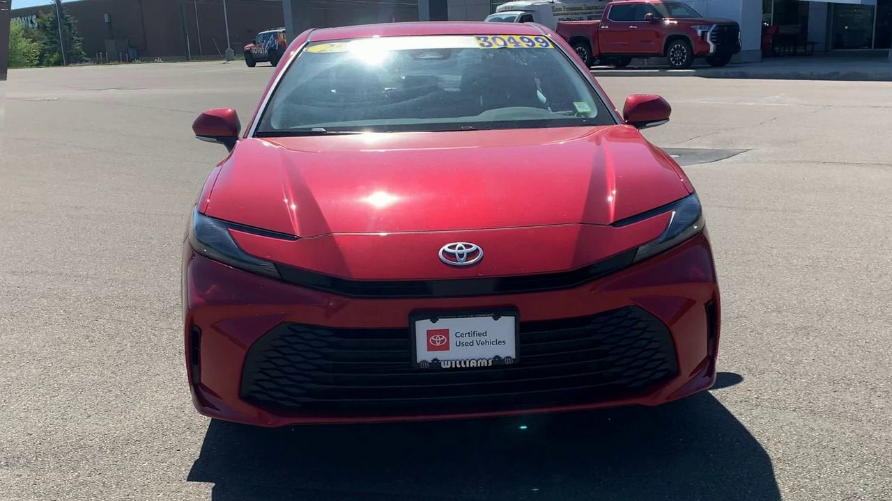 2025 Toyota Camry LE
