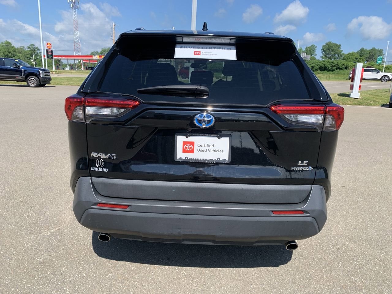 2023 Toyota RAV4 LE