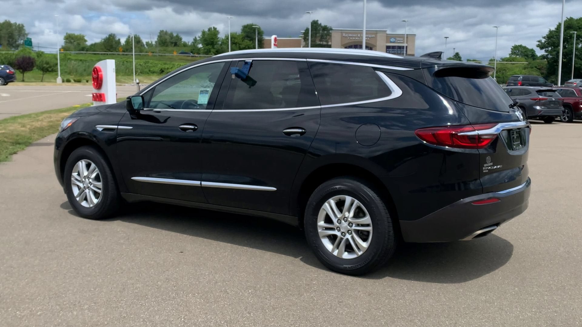 2021 Buick Enclave Essence