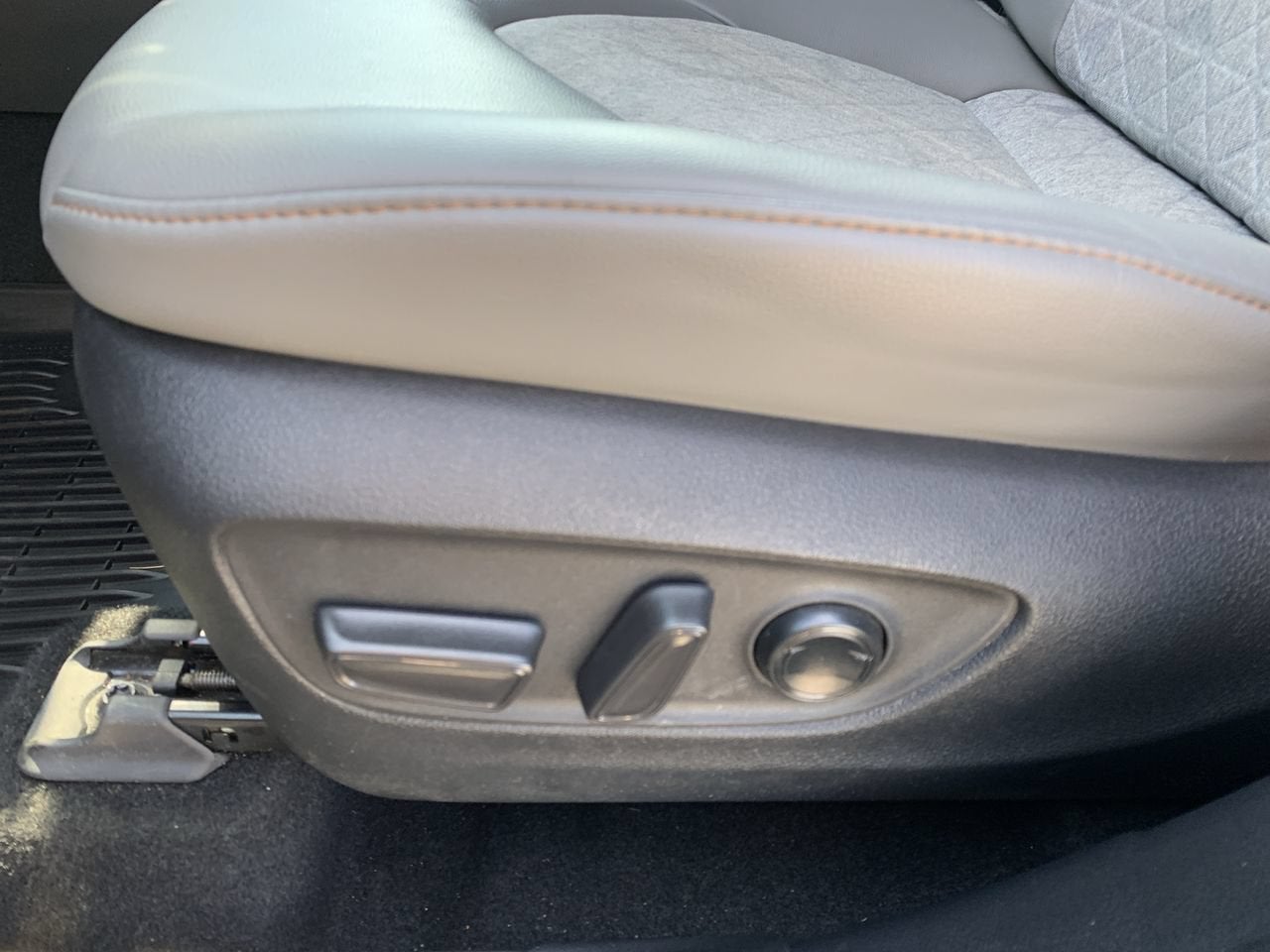 2023 Toyota Highlander Bronze Edition