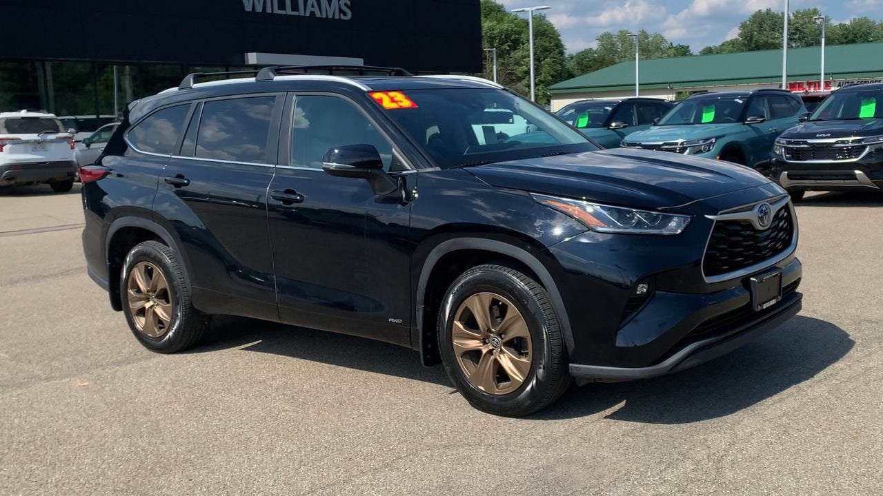 2023 Toyota Highlander Bronze Edition