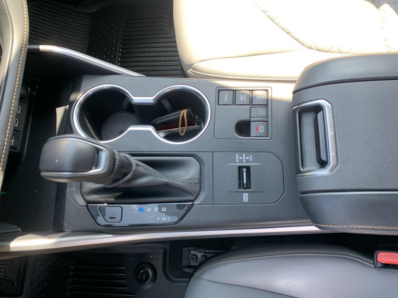 2023 Toyota Highlander Bronze Edition