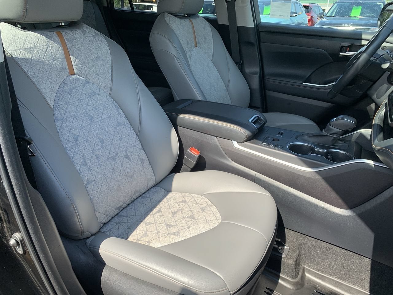 2023 Toyota Highlander Bronze Edition