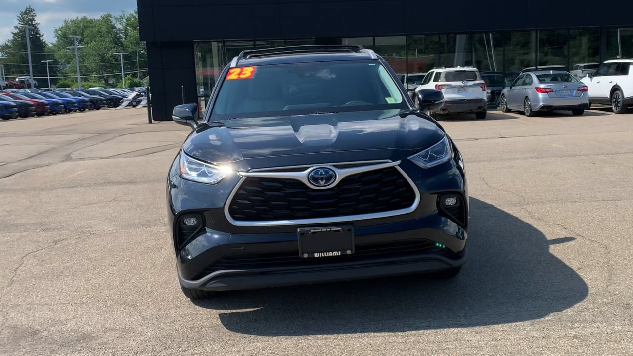 2023 Toyota Highlander Bronze Edition