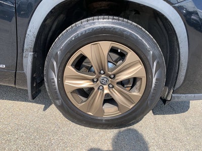 2023 Toyota Highlander Bronze Edition