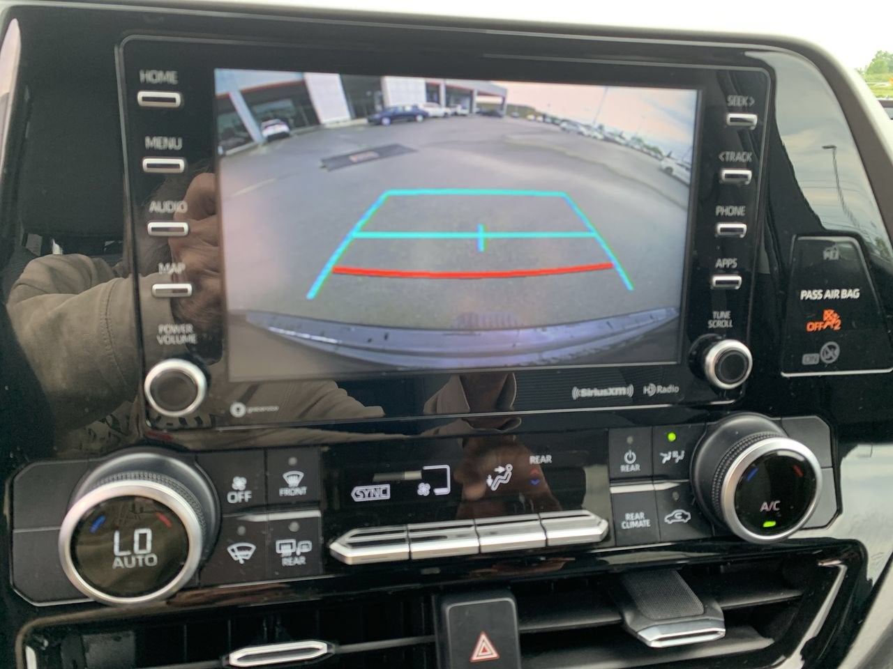 2021 Toyota Highlander LE