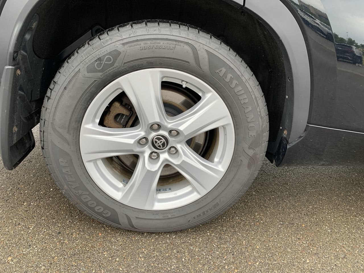 2021 Toyota Highlander LE