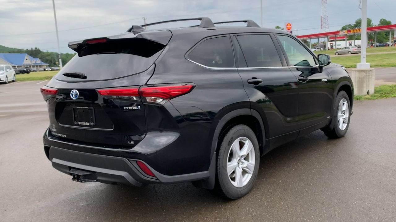 2021 Toyota Highlander LE