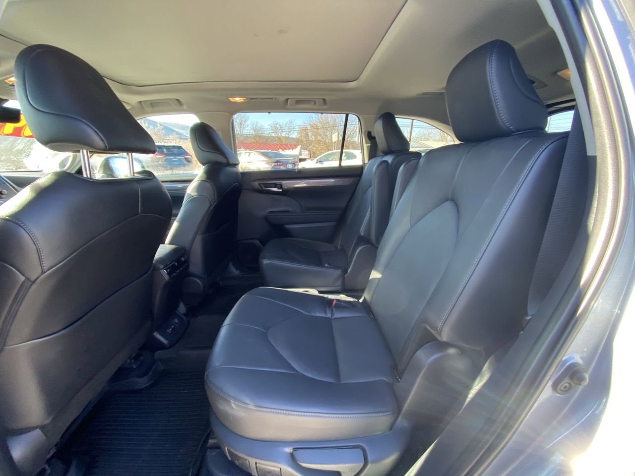 2024 Toyota Highlander Platinum