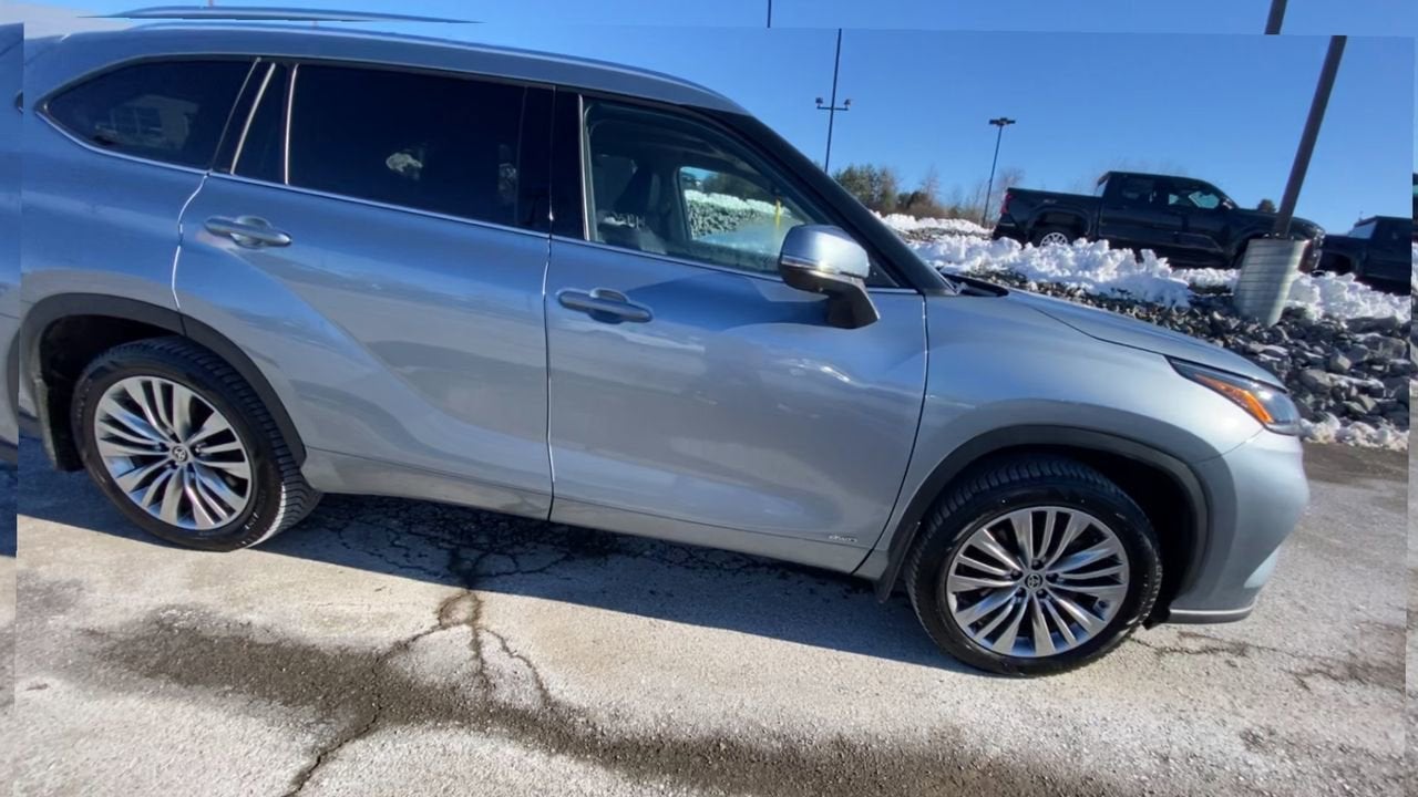 2024 Toyota Highlander Platinum