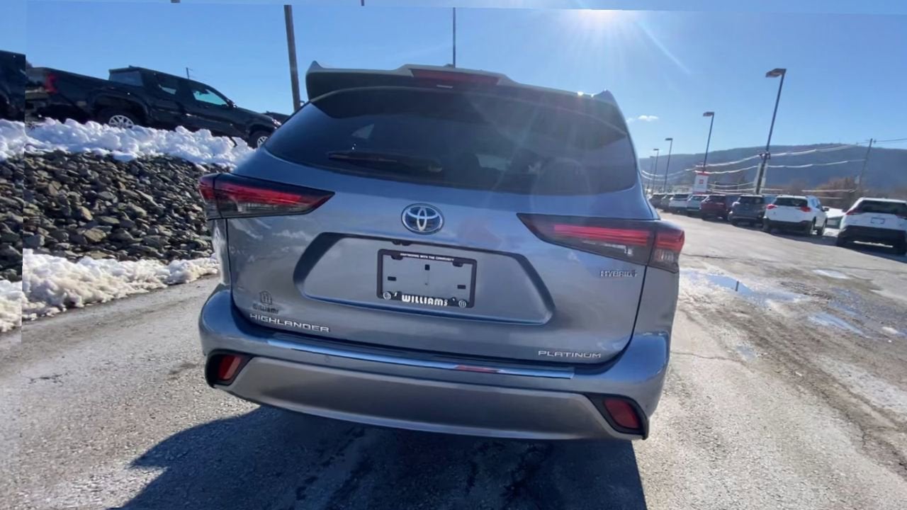 2024 Toyota Highlander Platinum