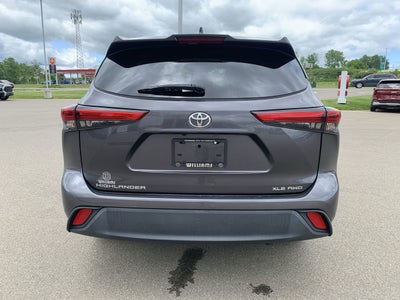 2022 Toyota Highlander XLE