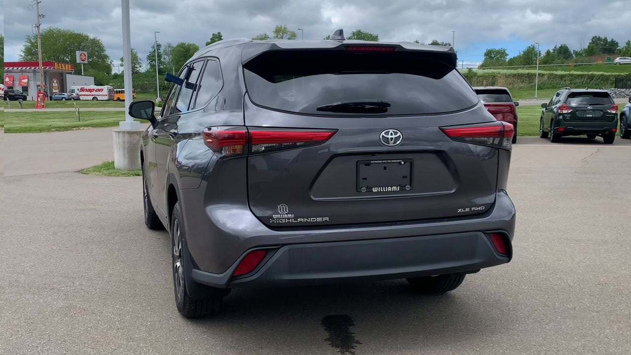 2022 Toyota Highlander XLE