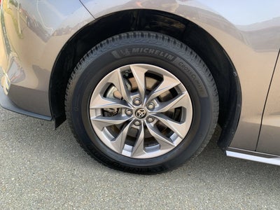 2022 Toyota Sienna XLE