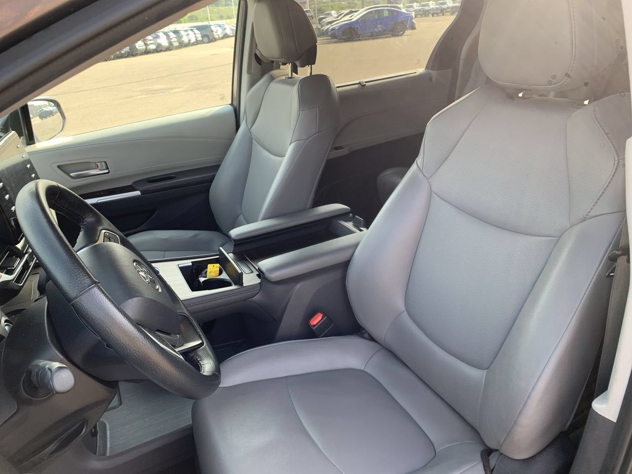 2022 Toyota Sienna XLE