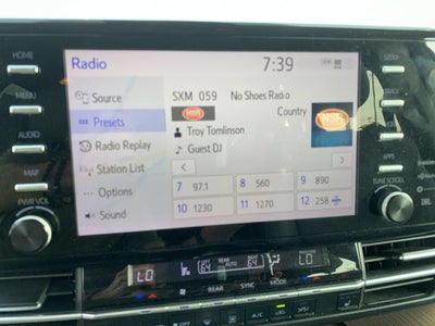 2022 Toyota Sienna XLE