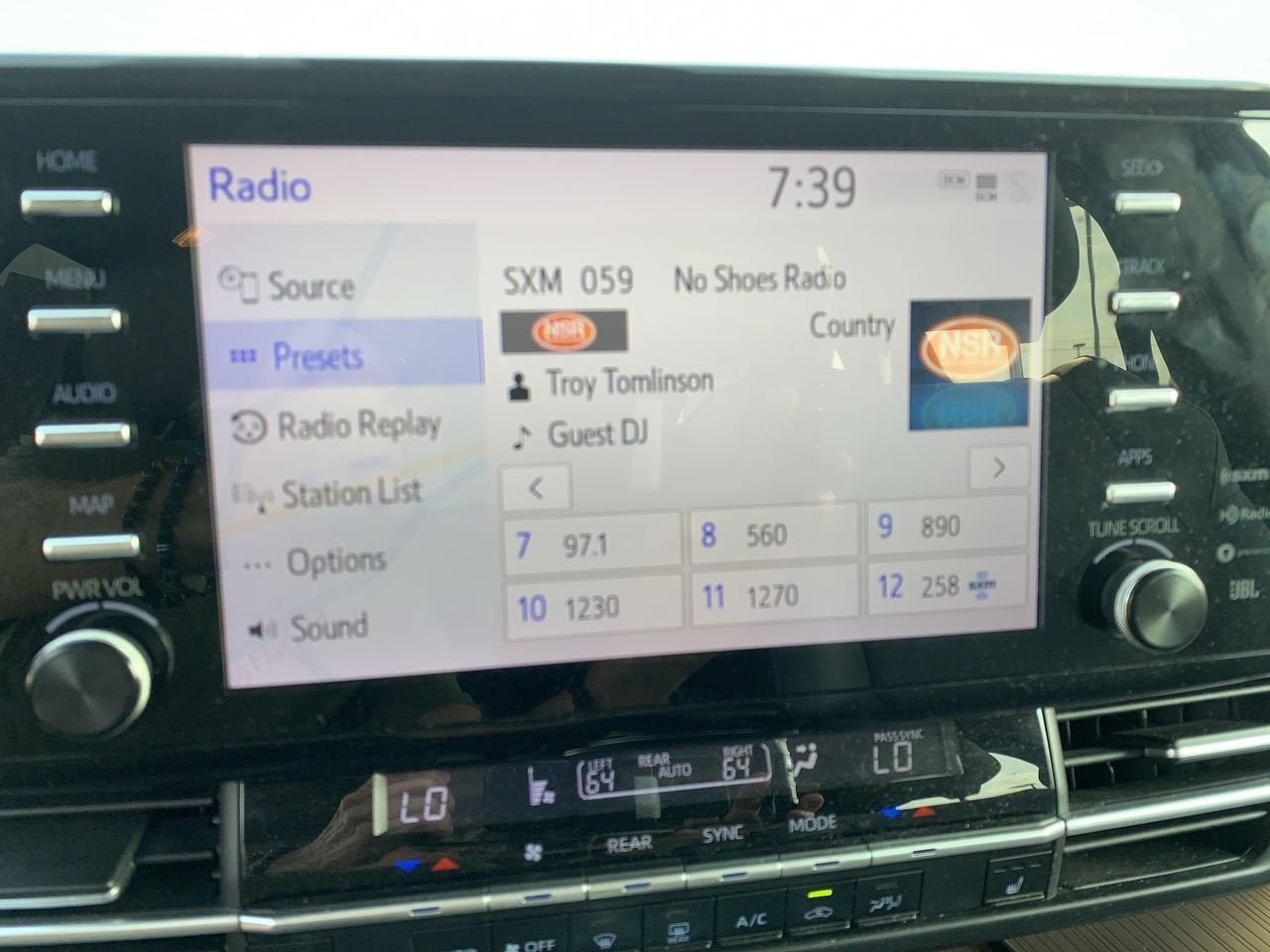 2022 Toyota Sienna XLE