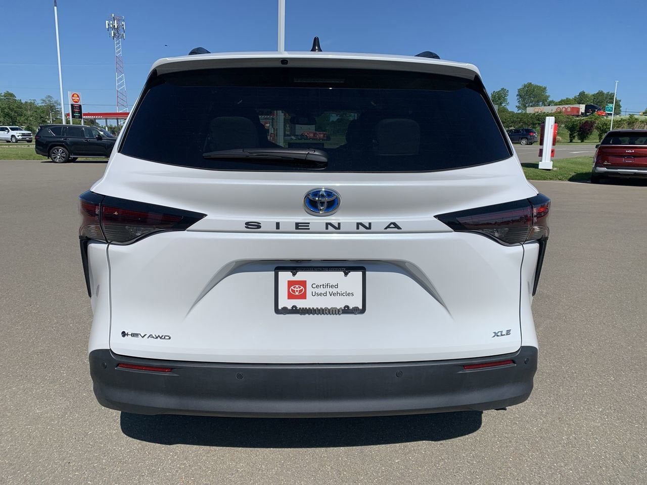 2025 Toyota Sienna XLE