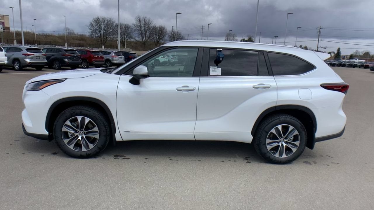2024 Toyota Highlander XLE