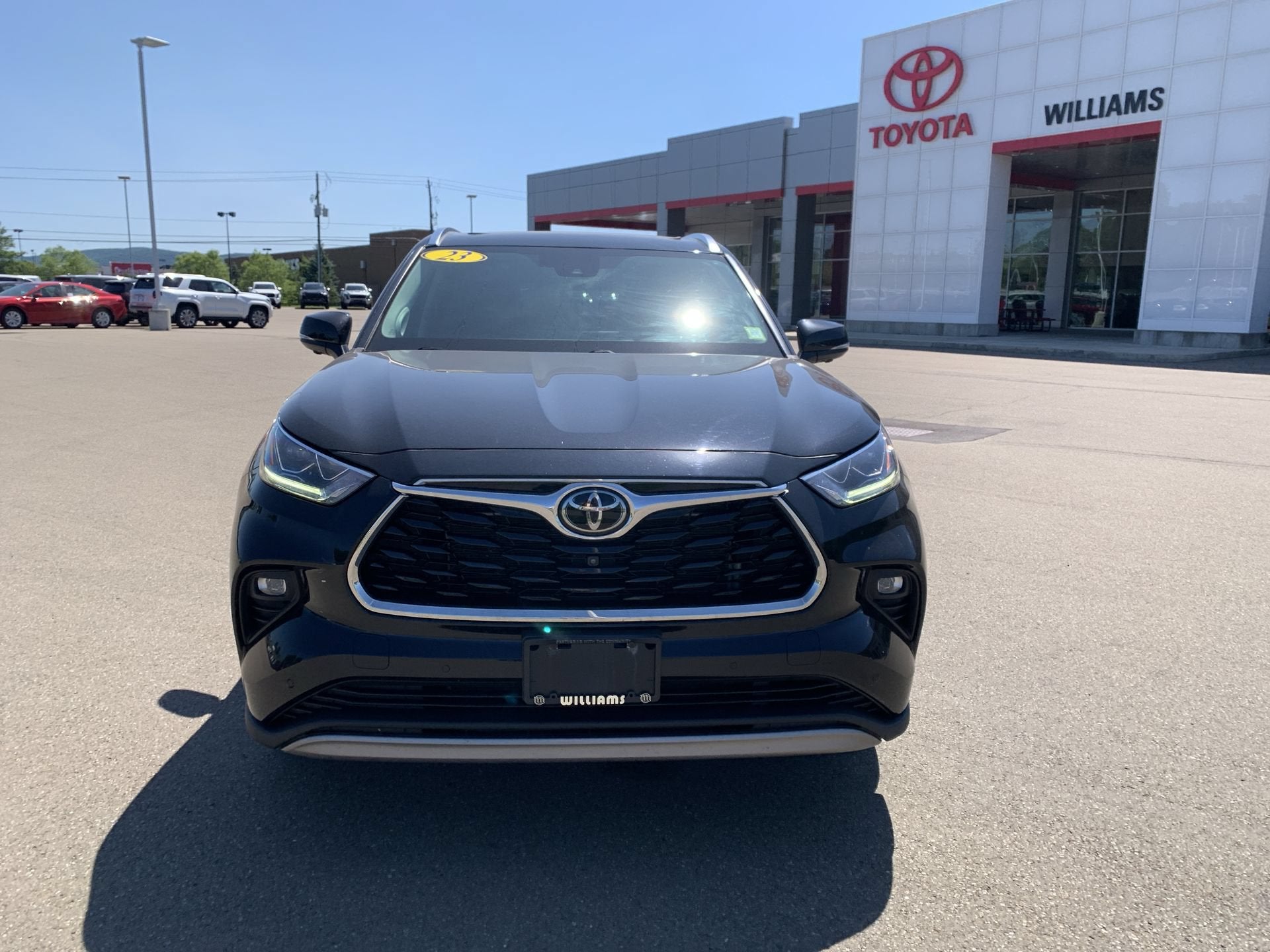 2023 Toyota Highlander Platinum