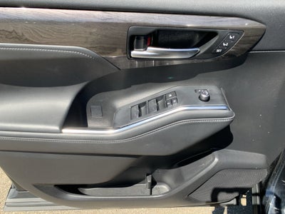 2023 Toyota Highlander Platinum