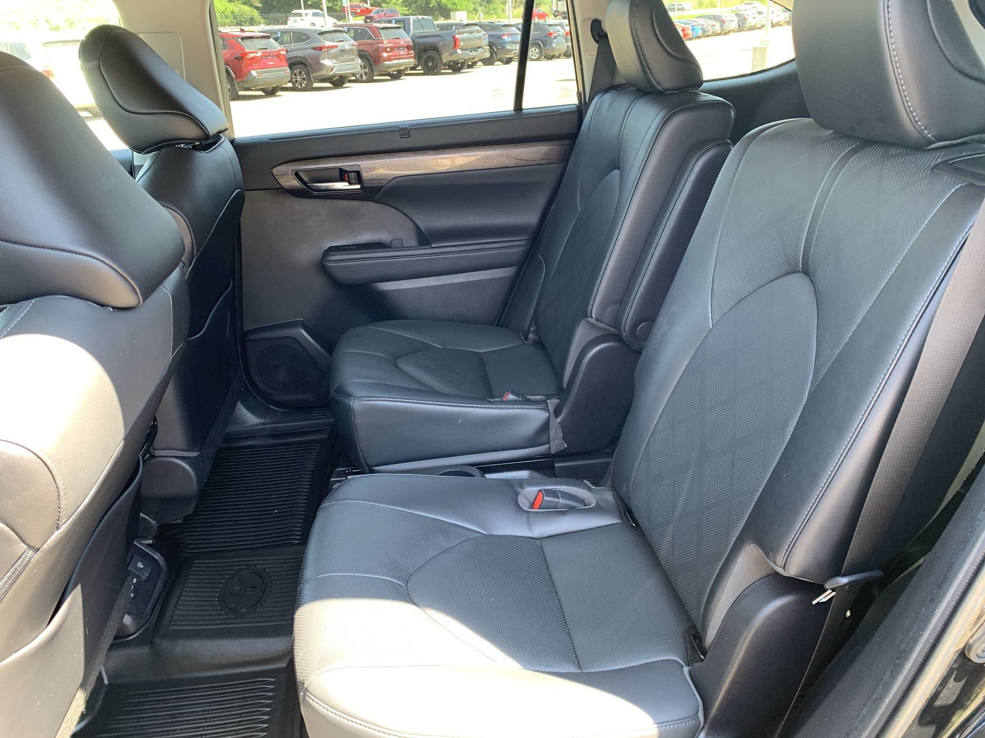2023 Toyota Highlander Platinum