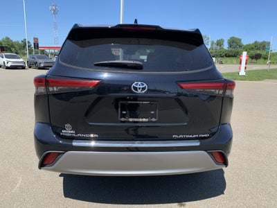 2023 Toyota Highlander Platinum
