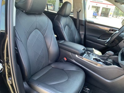 2023 Toyota Highlander Platinum