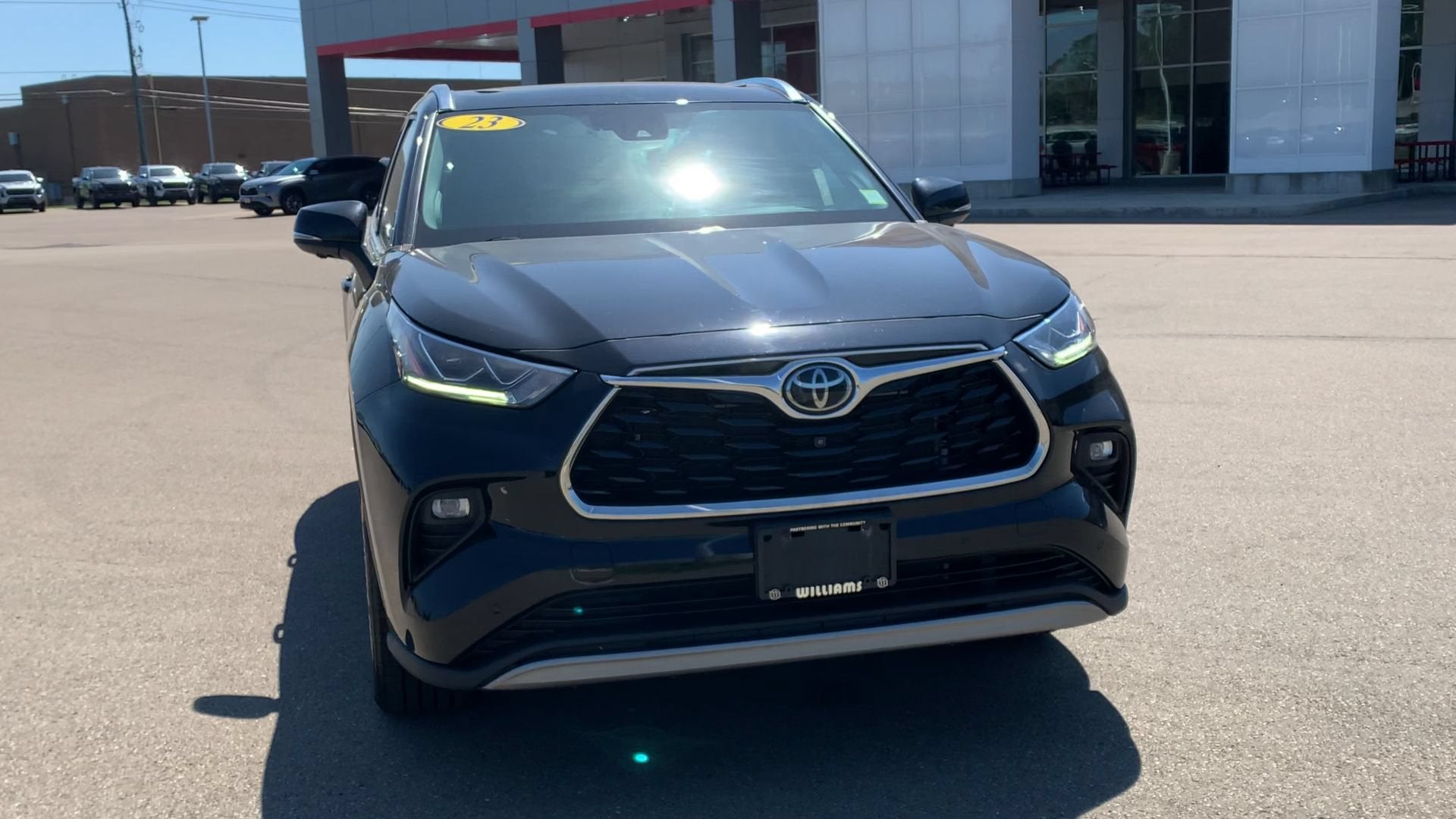 2023 Toyota Highlander Platinum