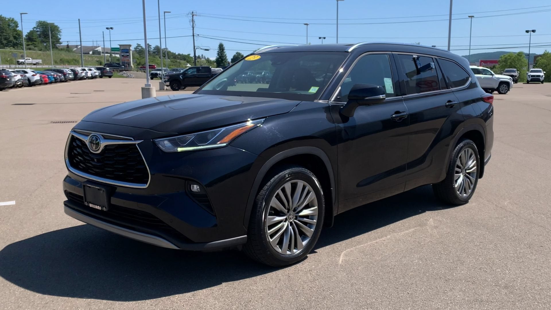 2023 Toyota Highlander Platinum