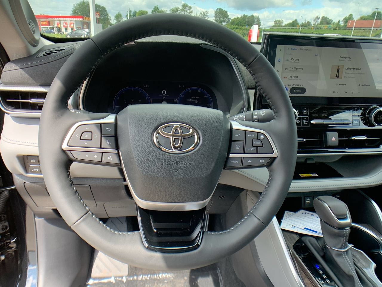 2023 Toyota Highlander Platinum