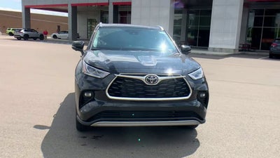 2023 Toyota Highlander Platinum