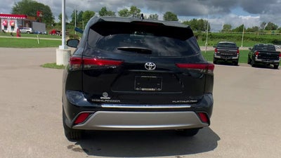 2023 Toyota Highlander Platinum