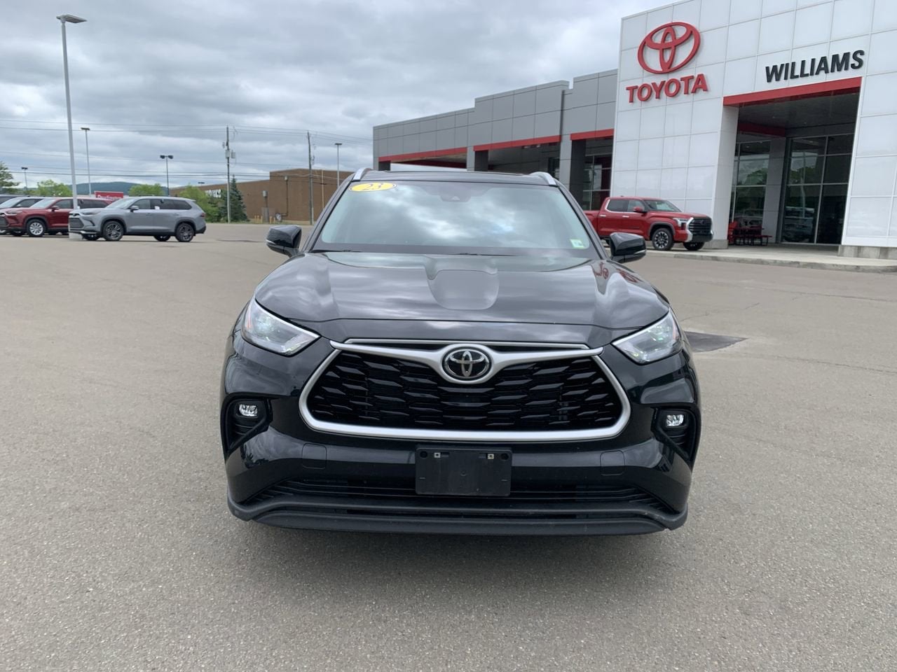 2023 Toyota Highlander XLE