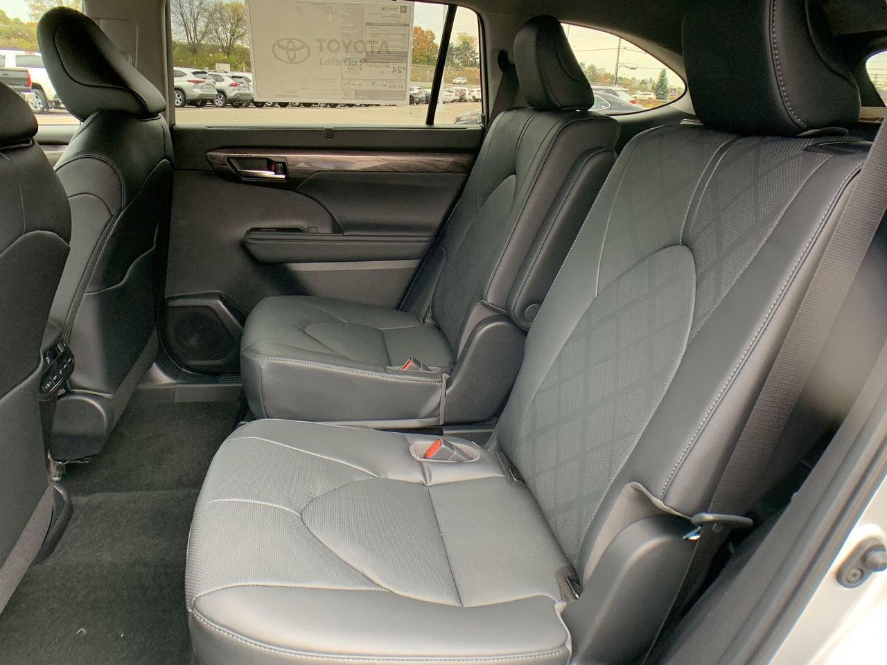 2023 Toyota Highlander Platinum